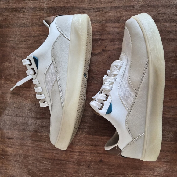 Vessi Courtside Classic Sneakers - Picture 6 of 12